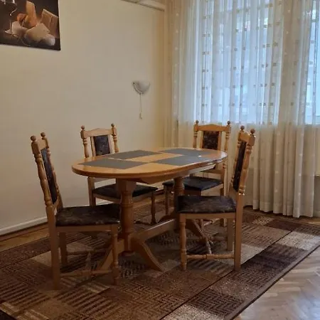 Julia - Cosy Apartman Várna